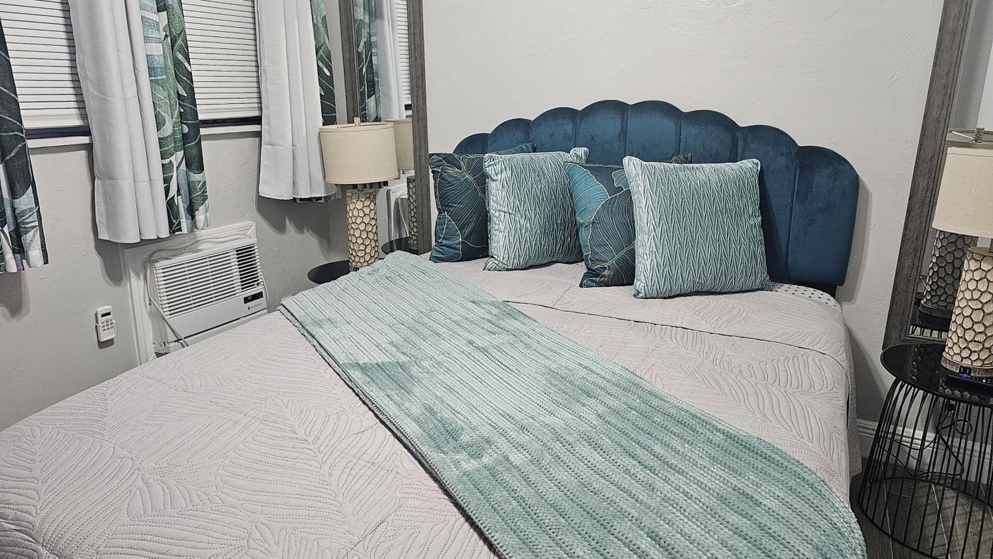 Big Tv Apartment 5 Miles From Hard Rock Casino Hollywood Ngoại thất bức ảnh